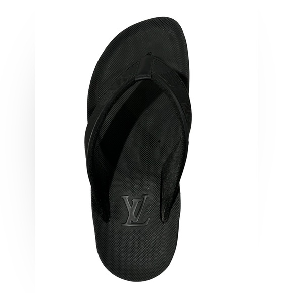 Louis Vuitton men’s flip flops - Picture 3 of 4